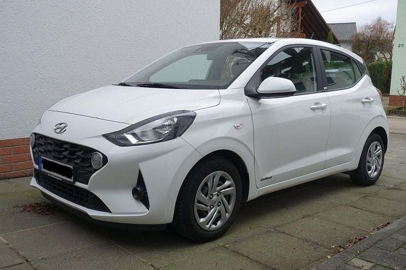 Weiß Gebraucht 2020 Hyundai i10 Select Kleinwagen | 9.900 € (Guter Preis) - Bild 1/4