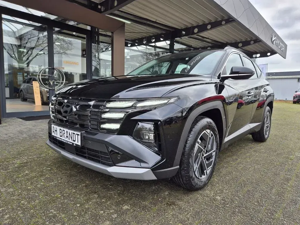 Neu Hyundai Tucson Select 150 PS (110 kW) 2025 Schwarz SUV