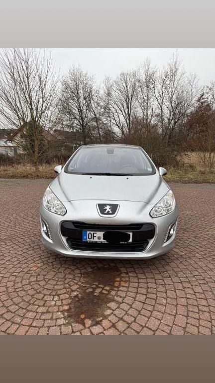 Silber Gebraucht 2013 Peugeot 308 Allure Limousine | 5.999 € (Superpreis) - Bild 1/4