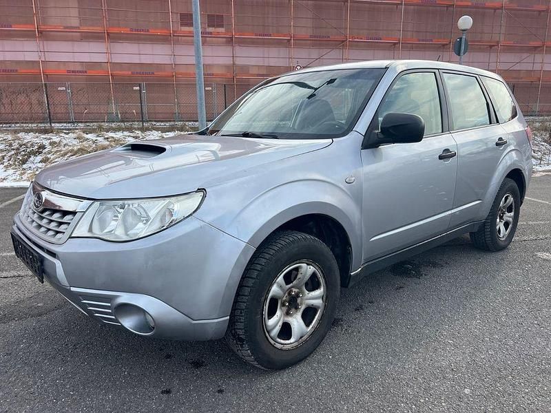Second-hand Subaru Forester 147 CP (108 kW) 2012 Argintiu SUV