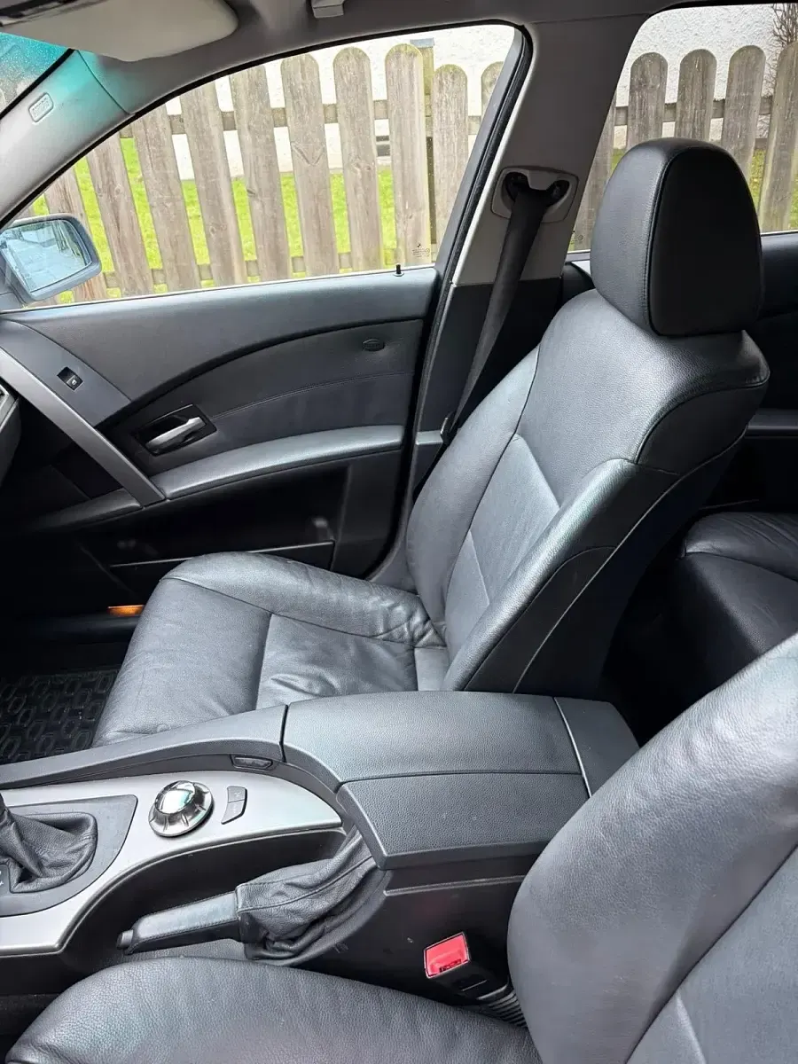Gebraucht BMW 525 2005 Grau Limousine