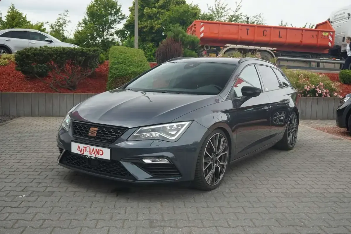 Gebraucht Seat Leon ST 4Drive 300 PS (220 kW) 2020 Grau Kombi