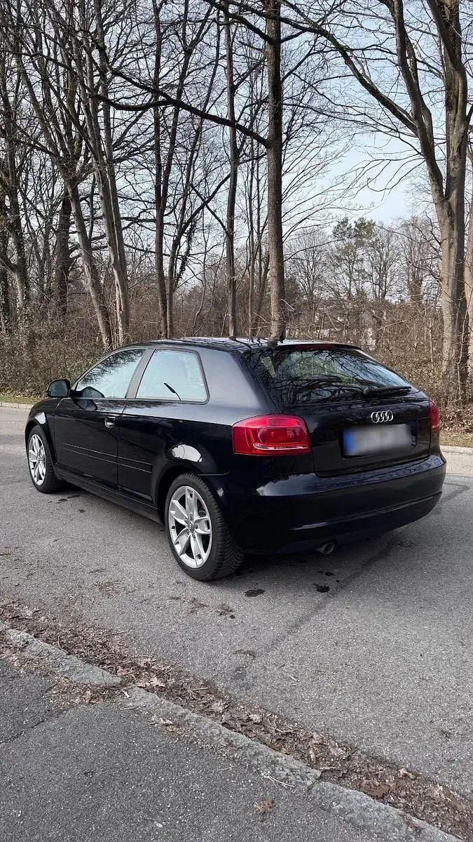 Używany Audi A3 Ambition 105 KM (77 kW) 2009 Czarny Hatchback