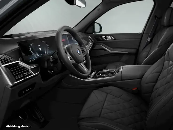 Gebraucht BMW X5 M Sport 530 PS (389 kW) 2025 Skyscraper grau metallic SUV