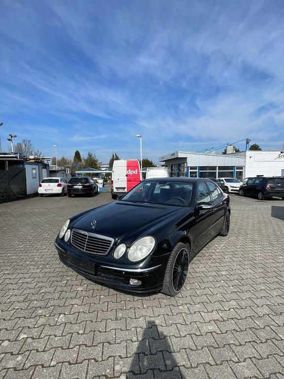 Gebraucht Mercedes E320 224 PS (164 kW) 2002 Schwarz Limousine