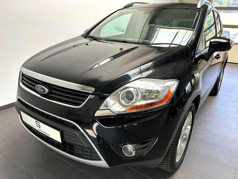 Gebraucht Ford Kuga Titanium 163 PS (119 kW) 2011 Schwarz SUV