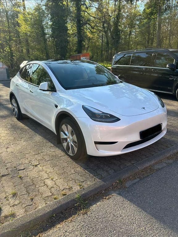 Gebraucht Tesla Model Y 255 kW (347 PS) 2024 Weiß SUV