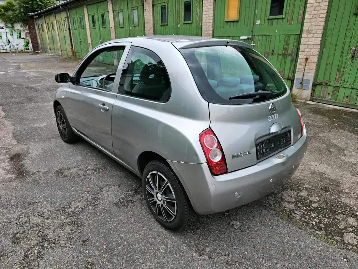 Gebraucht Nissan Micra 80 PS (58 kW) 2003 Braun Kleinwagen