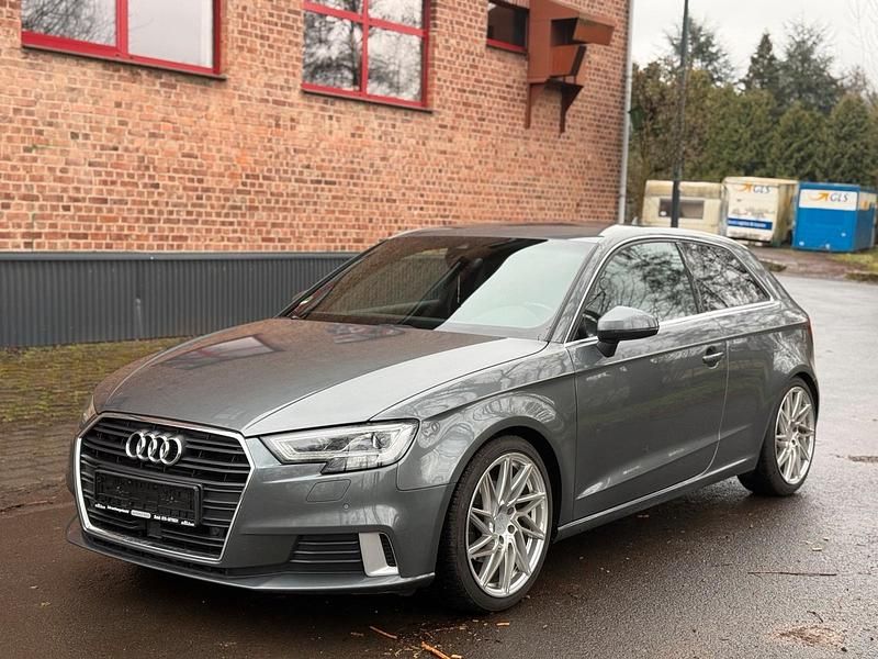 Gebraucht Audi A3 S-Line 150 PS (110 kW) 2017 Grau Kleinwagen
