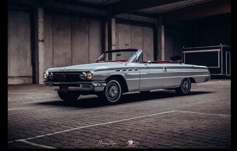 Weiß Gebraucht 1962 Buick Electra 225 Cabrio | 29.500 € - Bild 1/4
