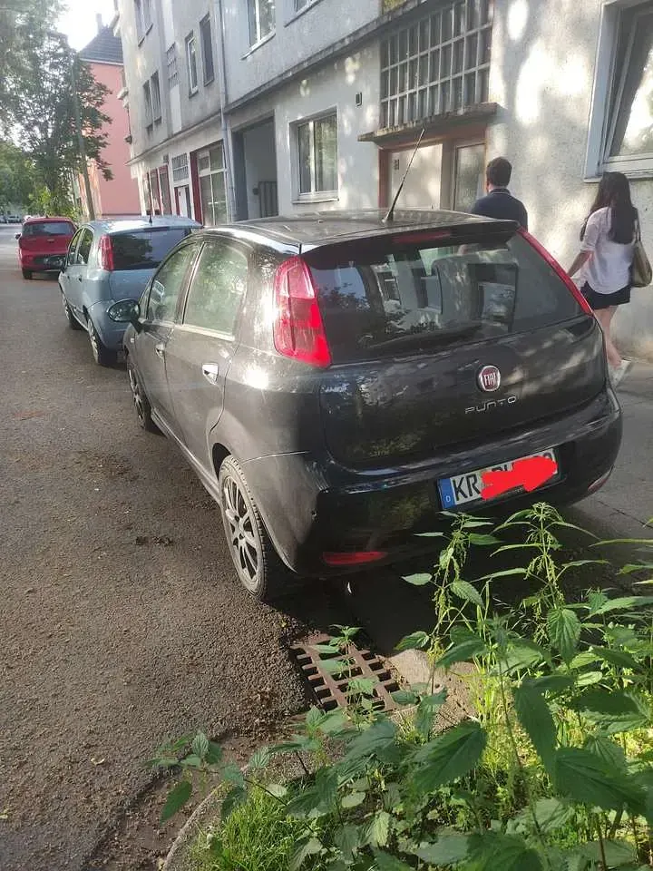 Gebraucht Fiat Punto Evo Dynamic 86 PS (63 kW) 2011 Schwarz Kleinwagen