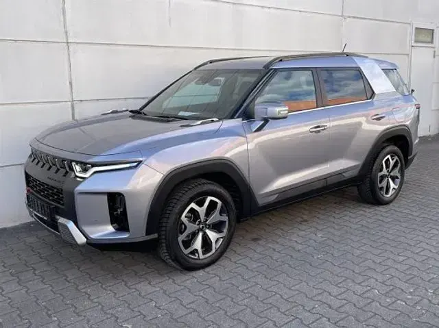 Usata KGM Torres Quartz 163 CV (119 kW) 2025 Andere farbe metallic SUV