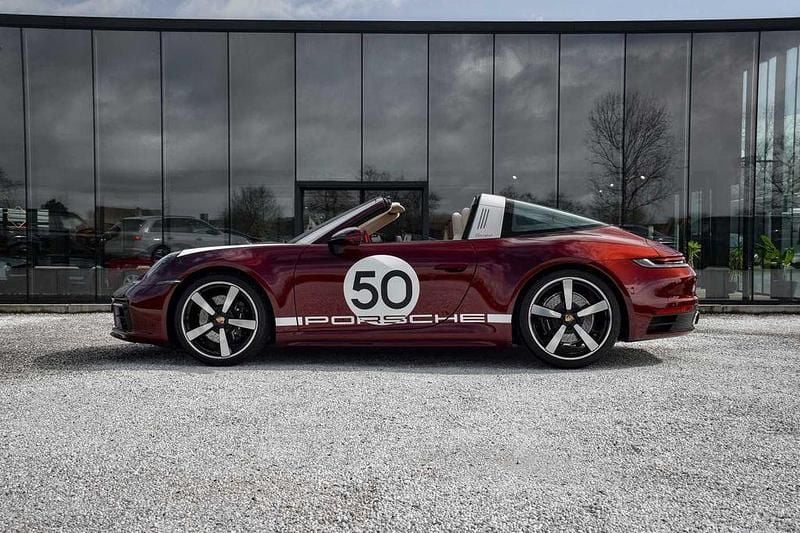 Gebraucht Porsche 992 Edition 450 PS (330 kW) 2023 Rot