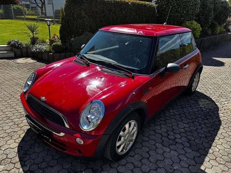 Usado Mini ONE 90 CV (66 kW) 2005 Rojo Utilitario