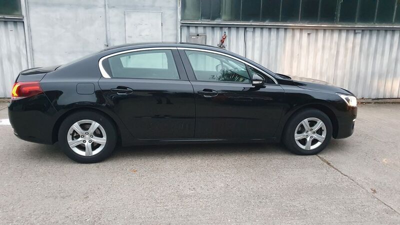 Schwarz Gebraucht 2018 Peugeot 508 Active Limousine | 9.500 € - Bild 1/4