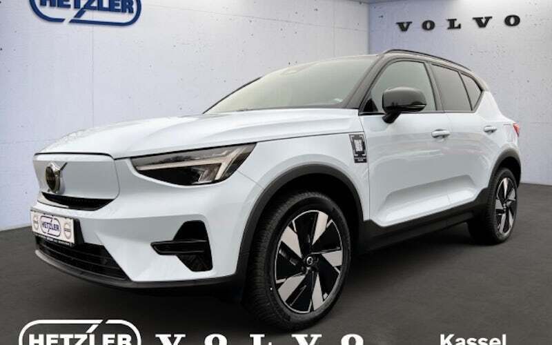 Blau Gebraucht 2025 Volvo EC40 Plus SUV | 54.450 € - Bild 1/4