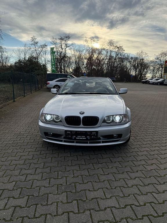 Gebraucht BMW 318 Cabriolet Performance 143 PS (105 kW) 2002 Grau Cabrio