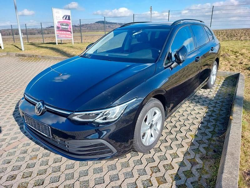 Gebraucht VW Golf VIII 131 PS (96 kW) 2021 Schwarz Kombi