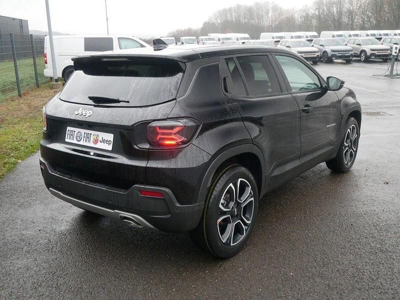 Neu Jeep Avenger Summit 101 PS (74 kW) 2026 Schwarz SUV