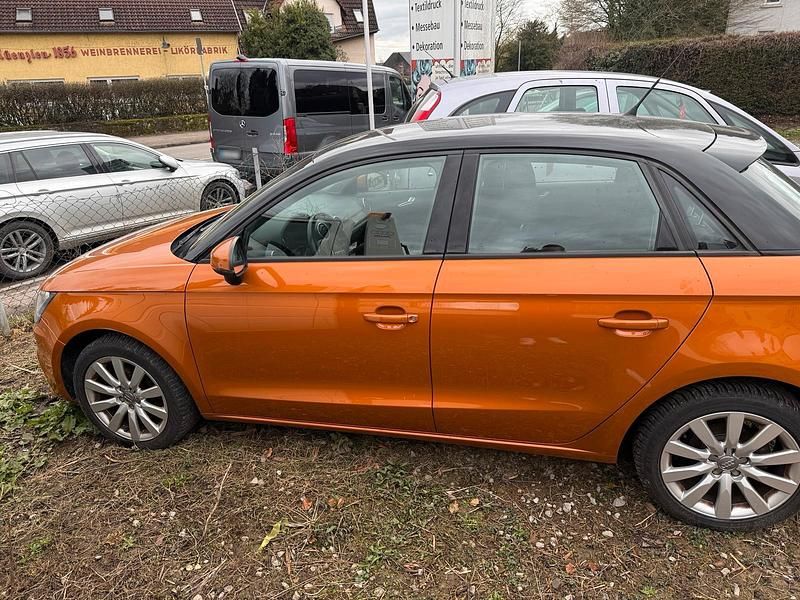 Gebraucht Audi A1 63 PS (46 kW) 2013 Orange Kleinwagen