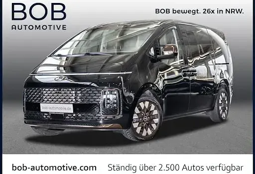 Gebraucht Hyundai Staria Signature 177 PS (130 kW) 2022 Van / Kleinbus