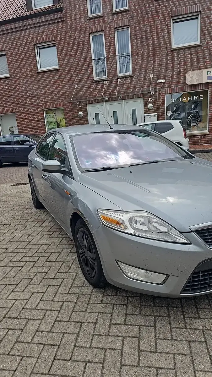 Gebraucht Ford Mondeo 125 PS (91 kW) 2008 Grau Limousine