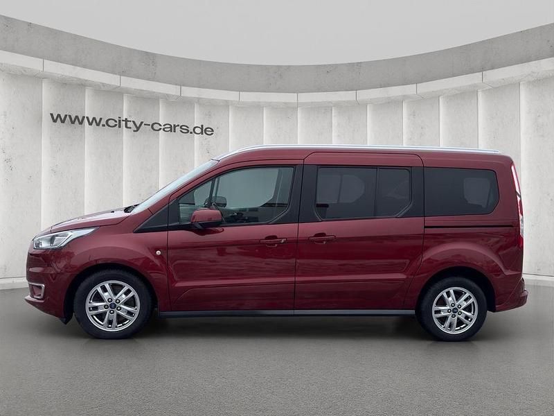 Gebraucht Ford Grand Tourneo Connect Titanium 120 PS (88 kW) 2018 Rot Van / Kleinbus