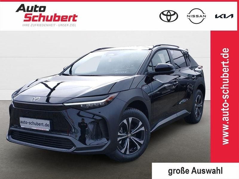 Onyxschwarz Gebraucht 2024 Toyota bZ4X Team SUV | 34.790 € (Guter Preis) - Bild 1/3