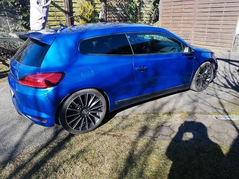Blau Gebraucht 2017 VW Scirocco Sound Coupé | 15.900 € (Etwas zu teuer) - Bild 1/4