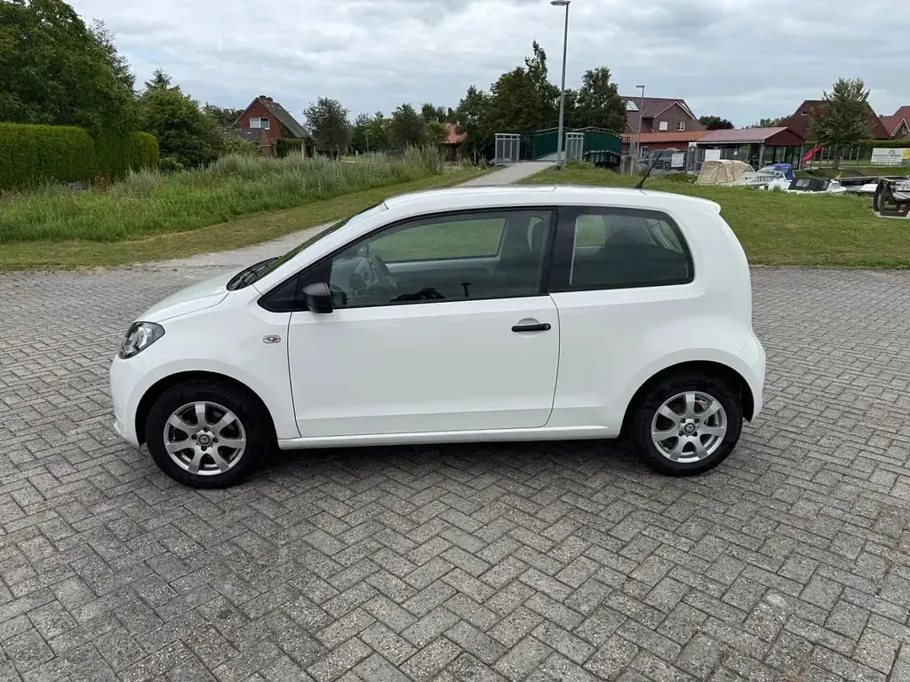 Gebraucht Skoda Citigo 60 PS (44 kW) 2016 Weiß Kleinwagen