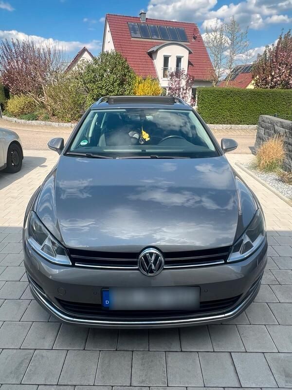 Braun Gebraucht 2016 VW Golf VII Allstar Kombi | 14.450 € (Guter Preis) - Bild 1/4