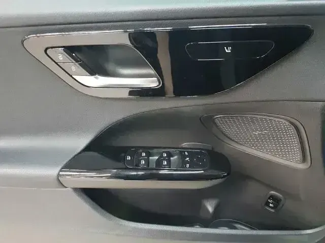 Gebraucht Mercedes C220 200 PS (147 kW) 2023 Selenitgrau metallic Kombi