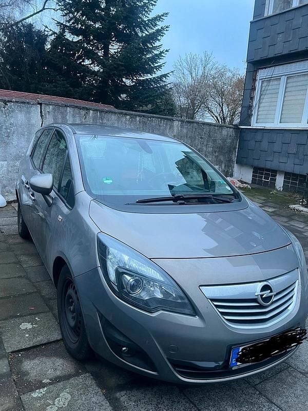 Gebraucht Opel Meriva 130 PS (95 kW) 2013 Braun Van / Kleinbus