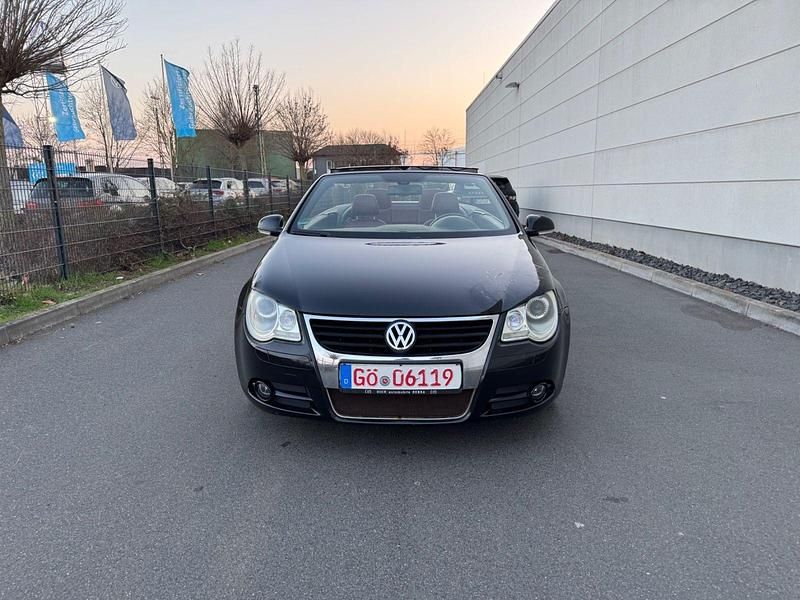 Usado VW Eos 140 HP (102 kW) 2008 Preto Cabrios