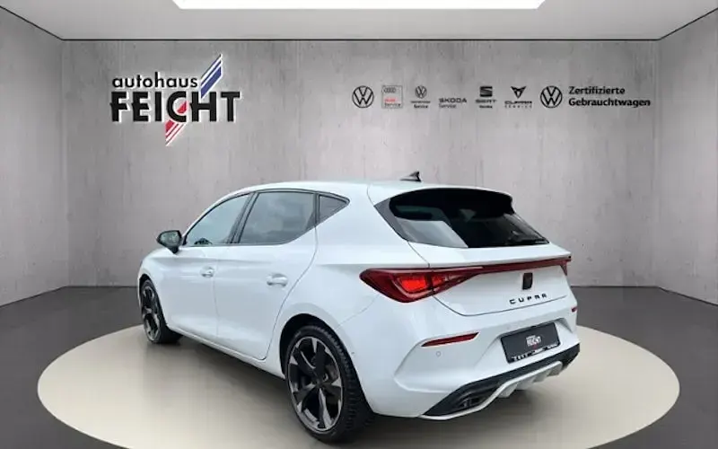 Usata Cupra Leon 150 CV (110 kW) 2024 Bianco Berlina