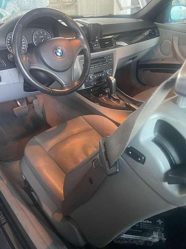 Gebraucht BMW 320 Cabriolet 170 PS (125 kW) 2007 Grau Cabrio