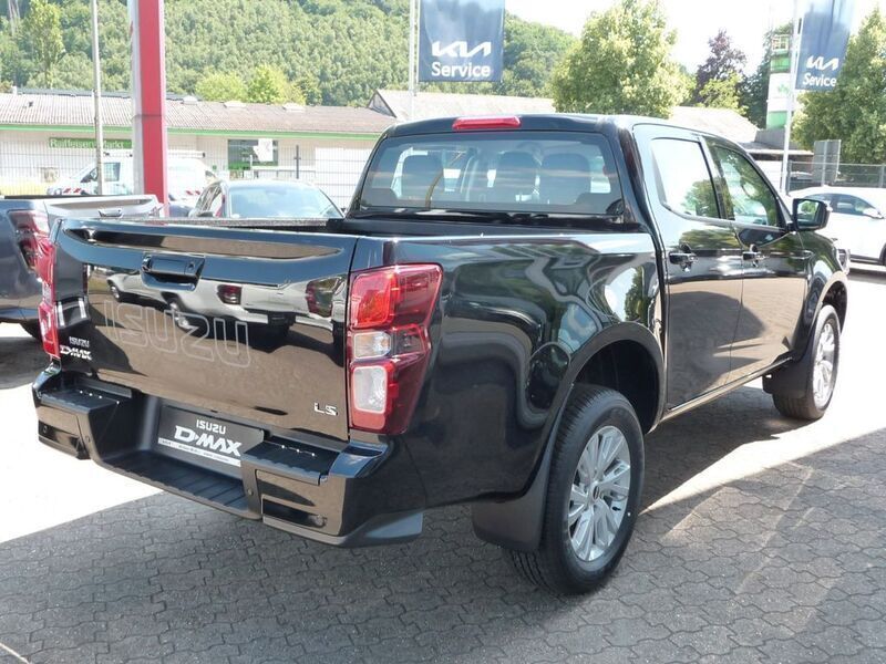 Neu Isuzu D-Max 163 PS (119 kW) 2025 Schwarz Pickup