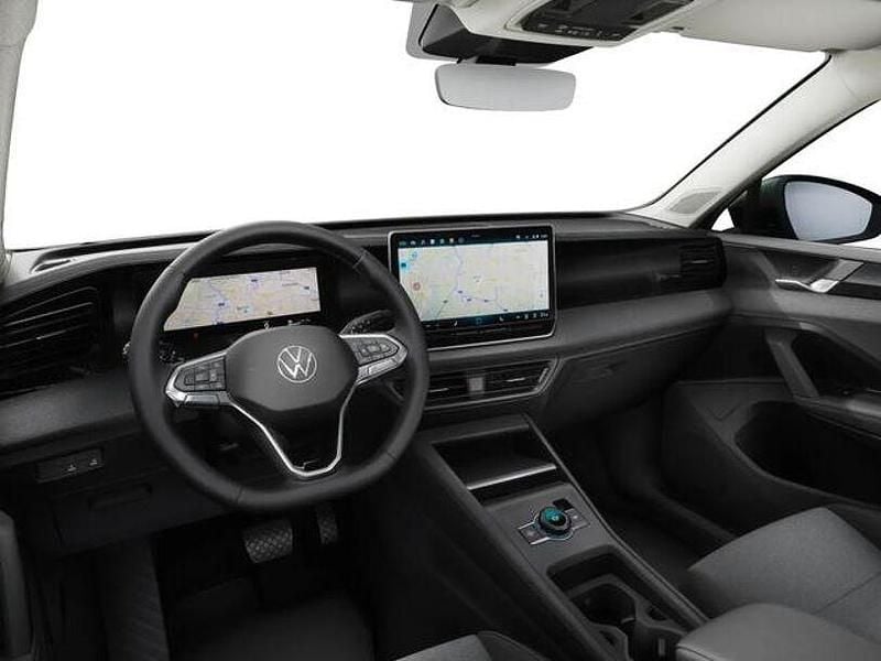 Gebraucht VW Tiguan 150 PS (110 kW) 2025 Cipressinogrün metallic SUV