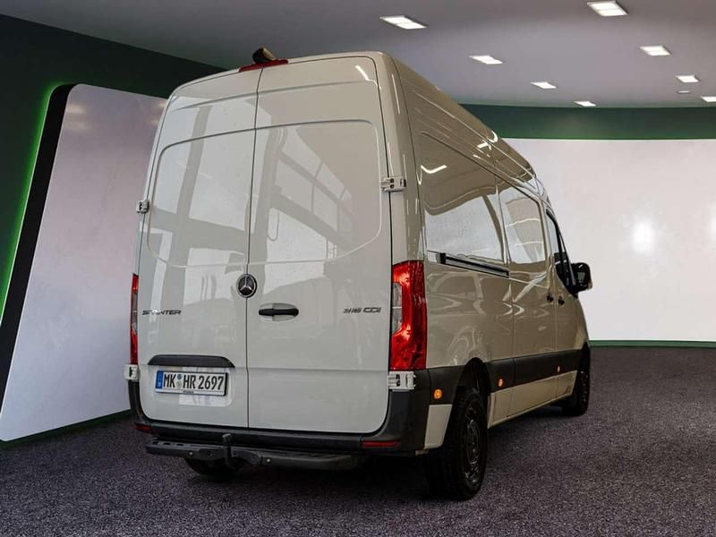 Gebraucht Mercedes Sprinter 150 PS (110 kW) 2024 Arktikweiss Van