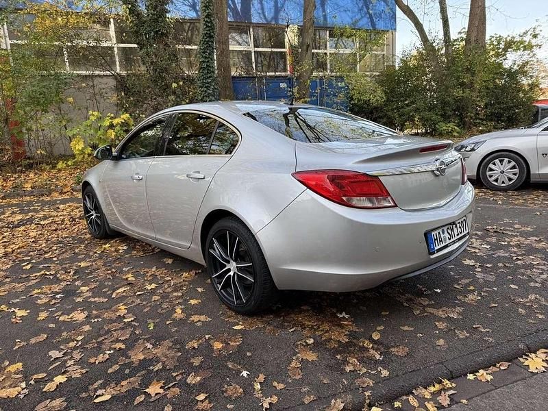 Gebraucht Opel Insignia Sport 140 PS (102 kW) 2011 Limousine