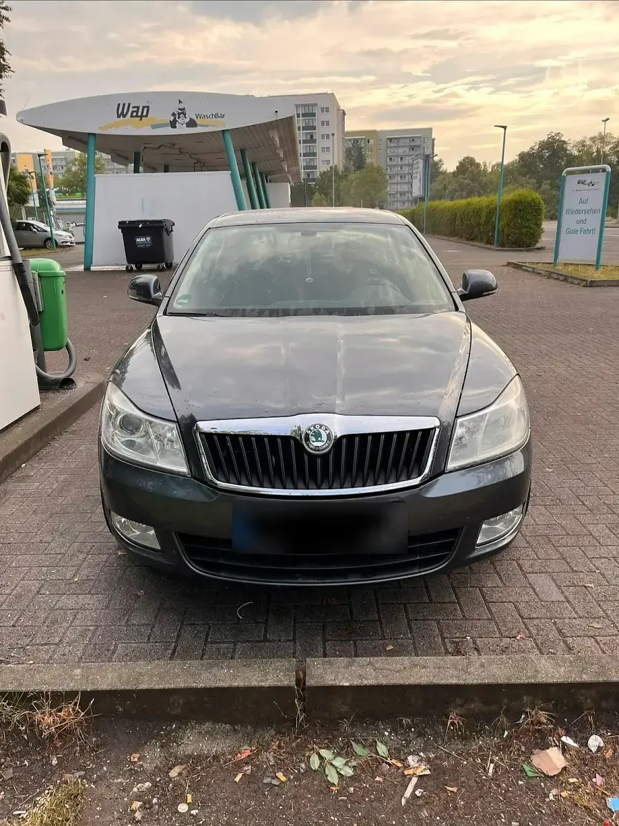 Gebraucht Skoda Octavia 160 PS (117 kW) 2009 Grau Limousine