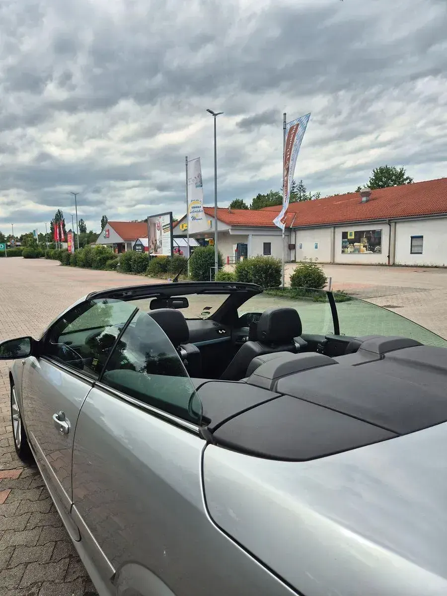 Gebraucht Opel Astra 140 PS (102 kW) 2008 Silber Cabrio