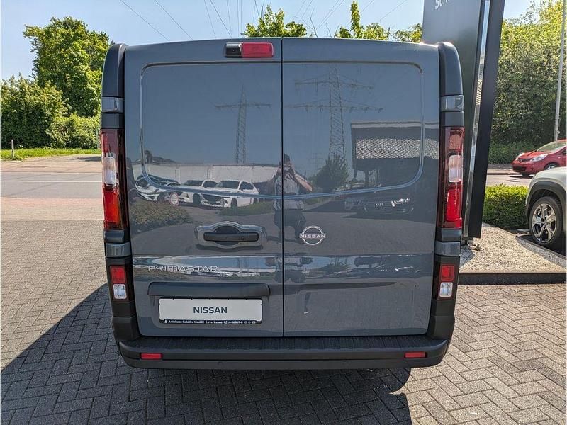 Neu Nissan Primastar N-Connecta 131 PS (96 kW) 2026 Grau Van / Kleinbus