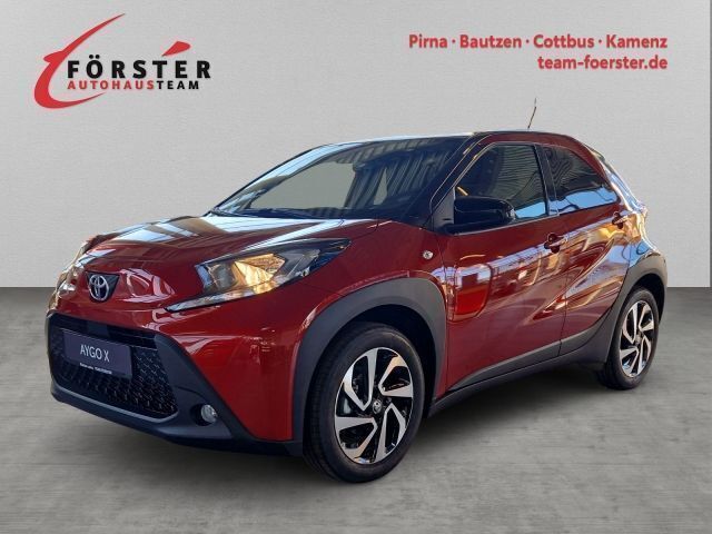 Rot Gebraucht 2024 Toyota Aygo Team Kleinwagen | 16.990 € (Etwas zu teuer) - Bild 1/4