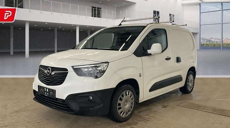Gebraucht Opel Combo Edition 131 PS (96 kW) 2020 Weiß Van / Kleinbus