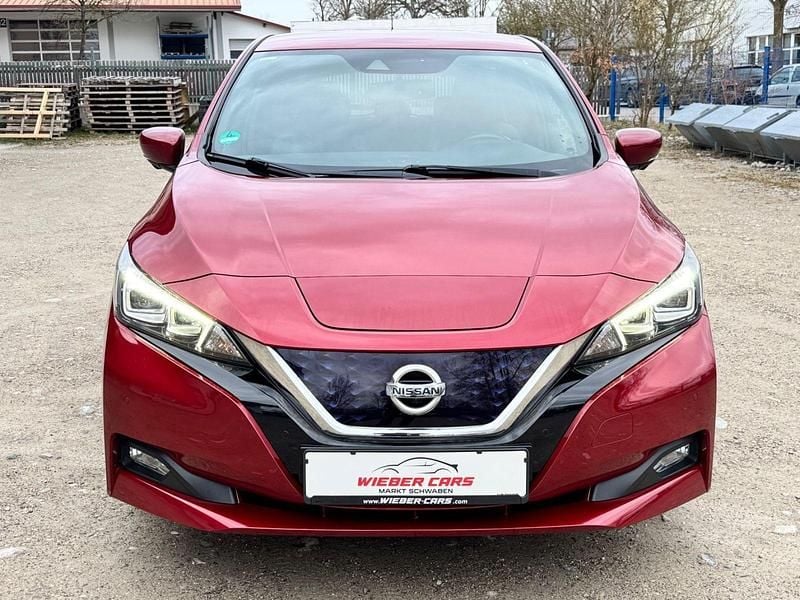 Gebraucht Nissan Leaf Tekna 110 kW (150 PS) 2019 Rot Kleinwagen