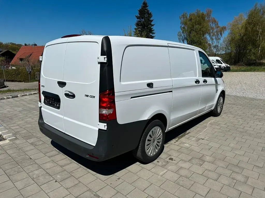 Gebraucht Mercedes Vito 163 PS (119 kW) 2025 Weiß Van