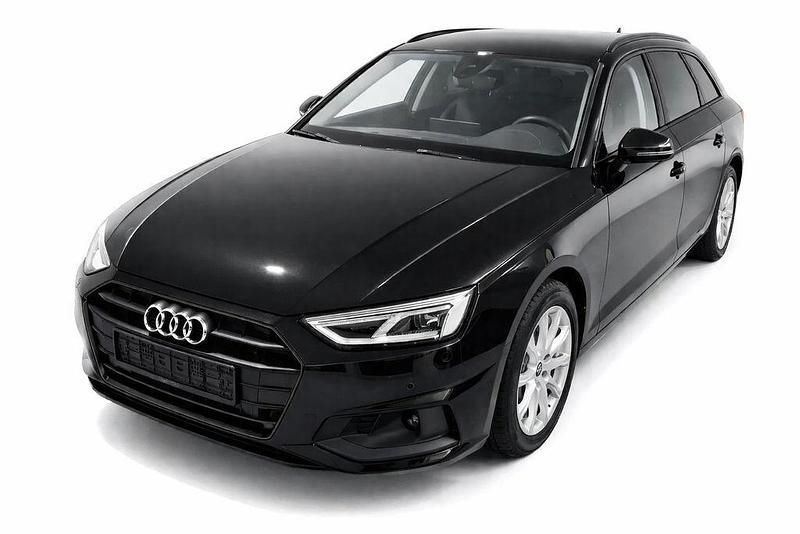 Gebraucht Audi A4 150 PS (110 kW) 2022 Mythosschwarz metallic Kombi