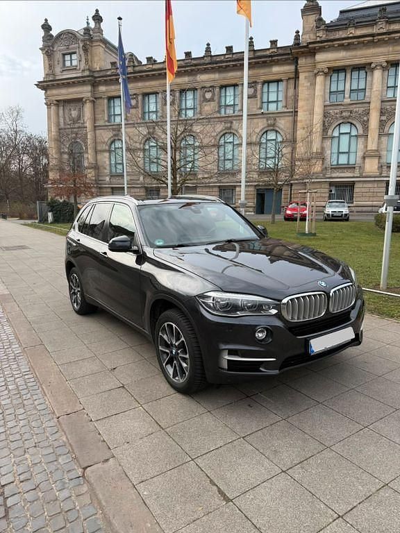 Gebraucht BMW X5 Sport Line 258 PS (189 kW) 2015 Grau SUV
