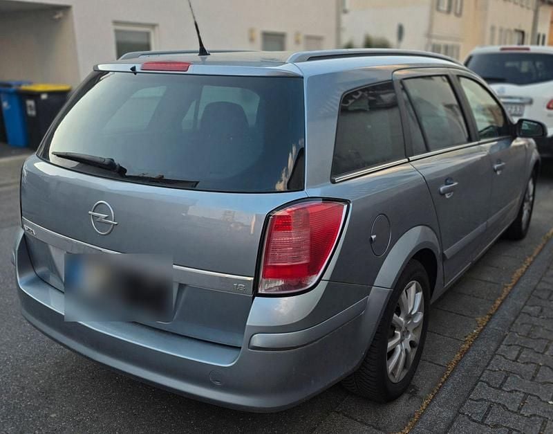 Gebraucht Opel Astra Elegance 125 PS (91 kW) 2005 Blau Kombi